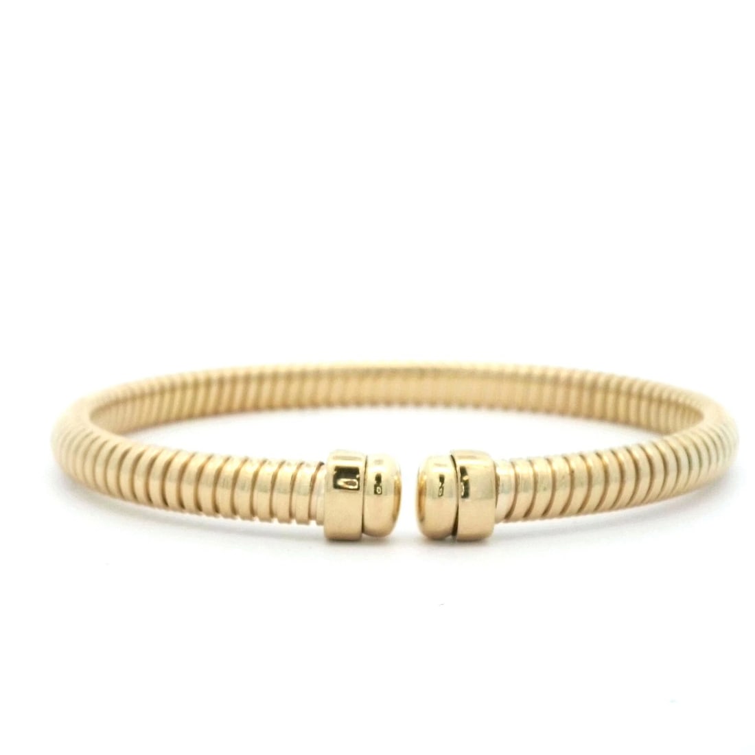 Adjustable Bangle Bracelet In 14K Yellow Gold: Weight: 15.5grBracelet Width: 5.5gr. Condition: New without packaging,Brand: Unbranded,Type: Bracelet,Metal Purity: 14k,Color: Yellow,Style: Bangle,Features: Adjustable,Metal: Yellow Gold,Main Stone: