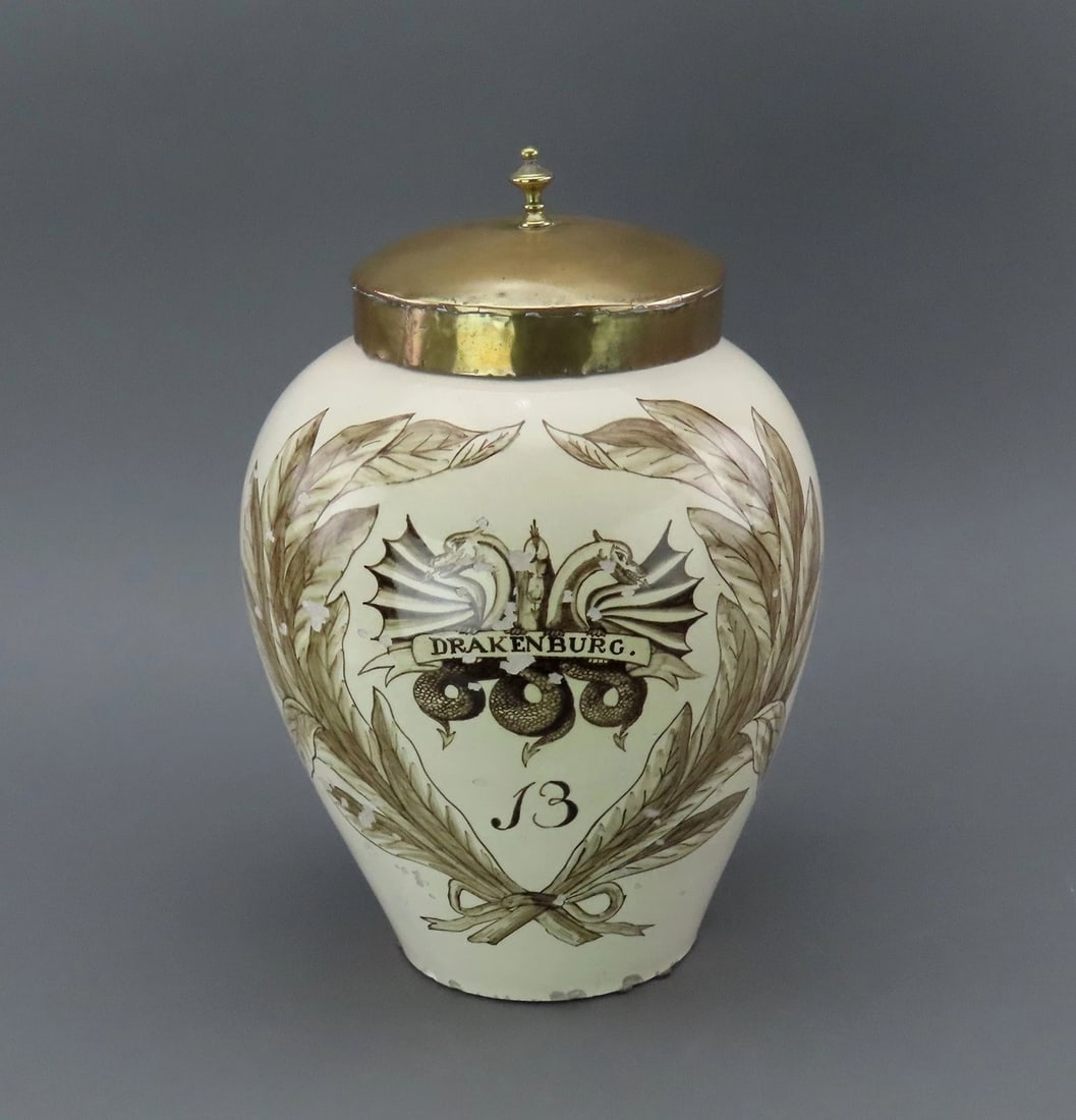 Rare c1800 German Tin Glazed Earthenware Tobacco Jar Drakenburg Museum Piece (1 of 9)