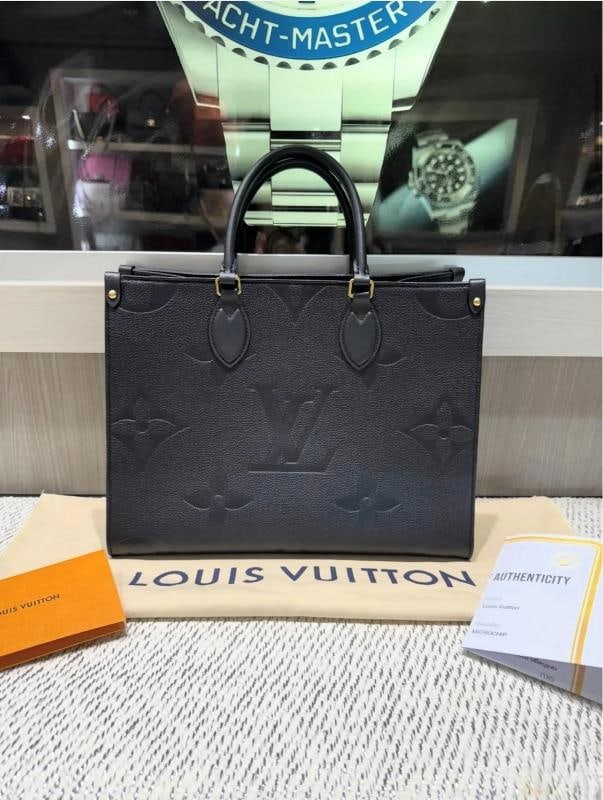 Louis Vuitton OntheGo MM Black Empreinte Tote (1 of 14)