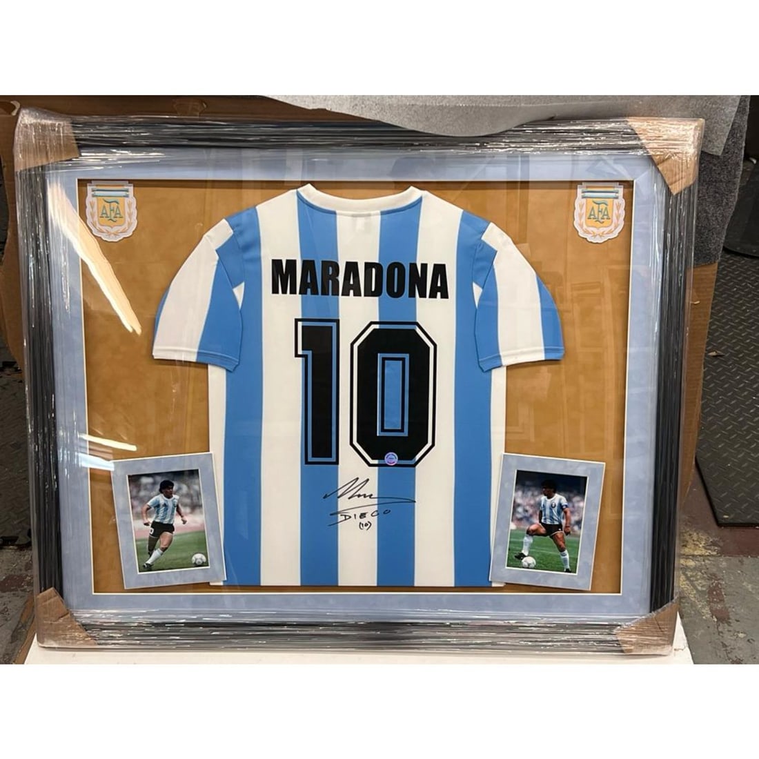 Diego Maradona Signed 1986 Argentina Home Jersey Framed COA (1 of 1)