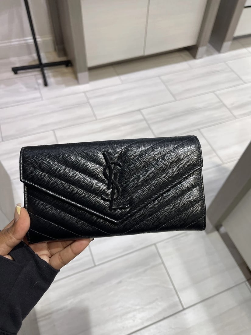 YSL Saint Laurent Monogram Large Flap Wallet in Grained Leather: Condition: Pre-owned - Good,Brand: Saint Laurent,Type: Wallet,Department: Women,Color: BlackThis is an authentic SAINT LAURENT Grain De Poudre Matelassé Chevron Monogram Large Flap Wallet in Black,