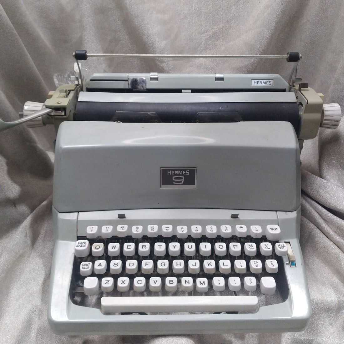 Vintage Hermes Typewriter ~WORKING~ (1 of 11)
