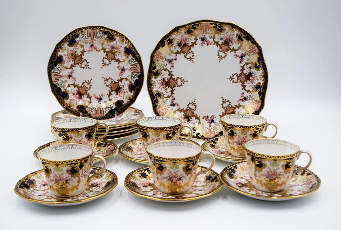 Royal Crown Derby Imari Dessert Set 6 Cups & Saucers, 6 Plates & 1 Dessert Plate (1 of 9)