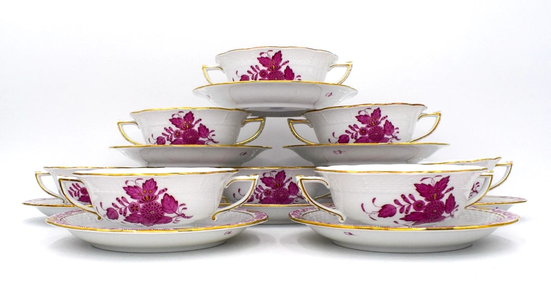 Set of 8 Herend Chinese Bouquet Raspberry Cream Soups & Underplates Hand Painted: Condition: Used,Brand: Herend,Material: PorcelainThe product is a set of 8 Herend Chinese Bouquet Raspberry Cream soups and underplates, all hand painted on porcelain. This elegant and intricate set i