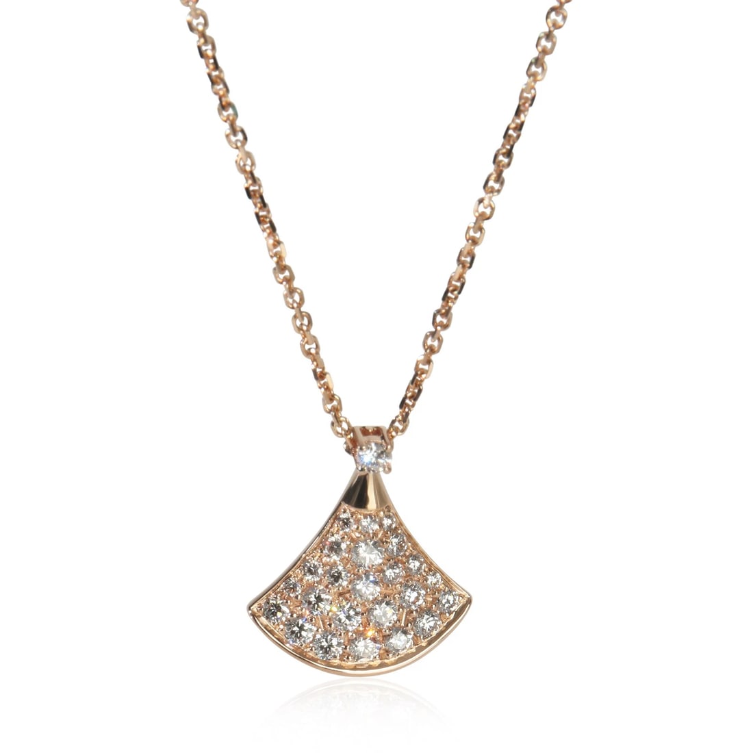 BVLGARI Rose Gold Diamond Diva's Dream Necklace: Condition: Pre-owned - Good,Pendant Shape: Round Brilliant,Necklace Length: 16 in,Country of Origin: Italy,Clasp/Buckle Type: Lobster Claw,With Original Box/Packaging: Yes,With Papers: Yes,Side Stone