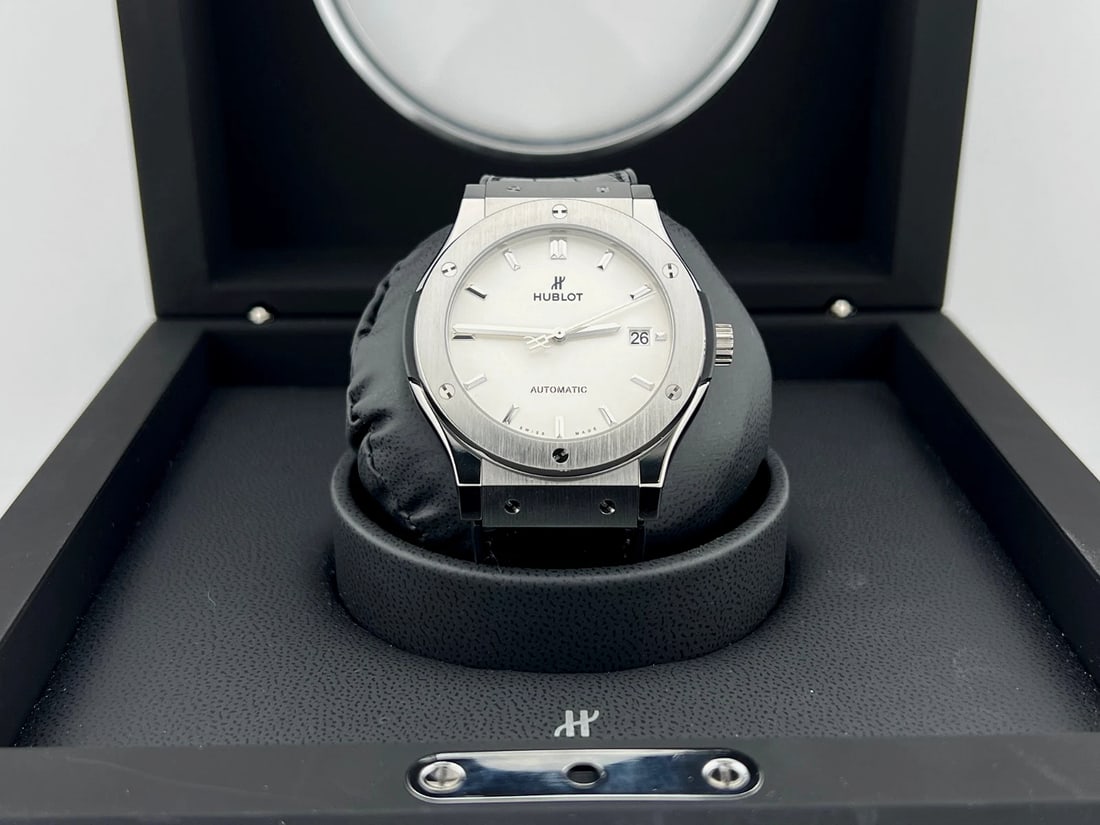 Hublot Classic Fusion 511.NX.2611.LR 45mm White Opaline Dial Titanium Box (1 of 9)