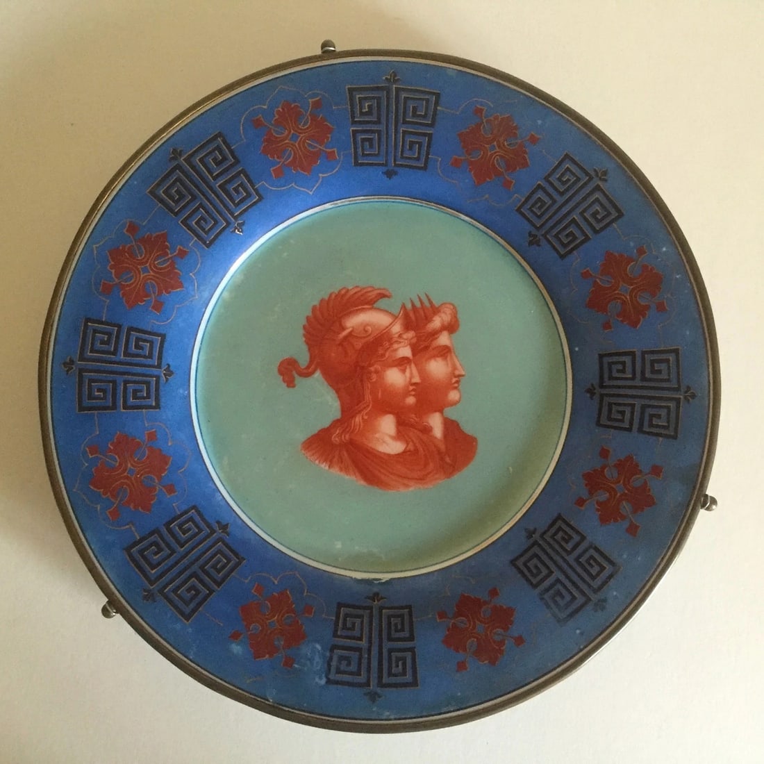 VINTAGE HAND PAINTED MILK GLASS LARGE ROUND DECORATIVE GRECIAN WALL PLATE: MEASURES 13" DIA X 1" H. Condition: Used,Country of Origin: Greece,Type: Collector Plate,Material: Glass,Exact Type: Plate