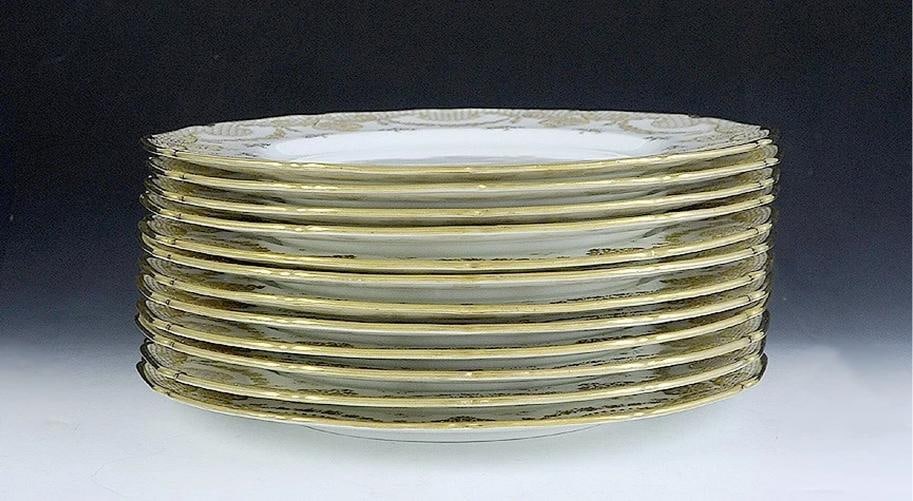 12 c1920 English Porcelain Royal Doulton Gilt Dinner Plates - 2
