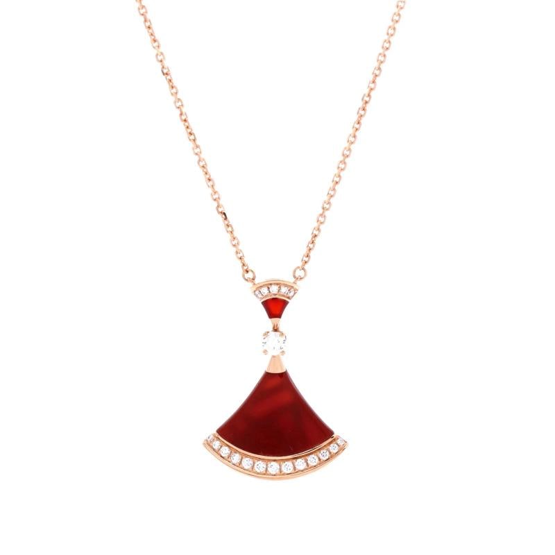 Bvlgari Divas' Dream Pendant Necklace 18K Rose Gold with Carnelian and Diamonds: Measurements: Length: 16.25 - 17.25 ", Pendant Length: 27.25 mm, Pendant Width: 19.75 mm.Condition: Pre-owned - Good,Brand: Bvlgari,Main Stone: Unknown,Metal: 18K Rose Gold,Metal Purity: 18K,Style: Pe