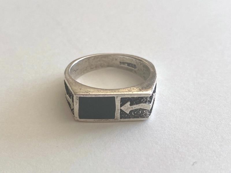 1980'S RARE STERLING SILVER NEW WAVE LIGHTNING BOLT ARROWS ONYX MENS RING SZ.11 - 6