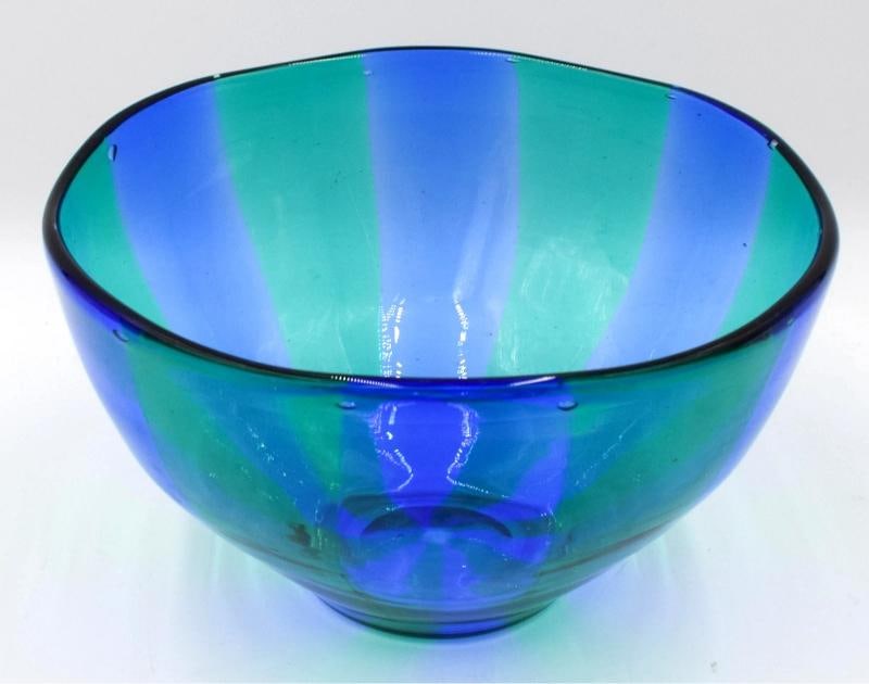 Venini Fulvio Bianconi Art Glass Bowl - Green - Blue 3 Line Signature - 2