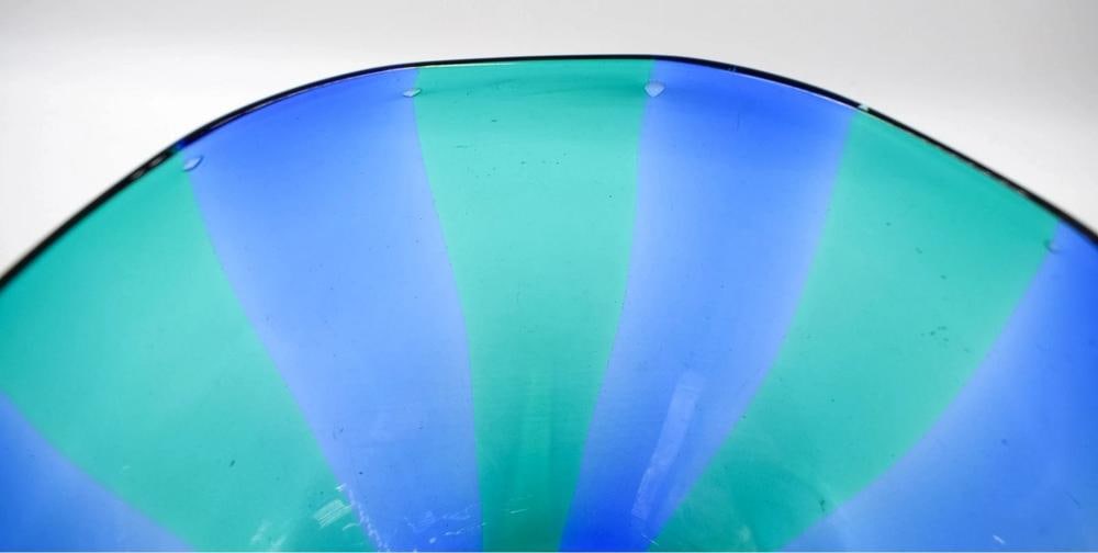 Venini Fulvio Bianconi Art Glass Bowl - Green - Blue 3 Line Signature - 5