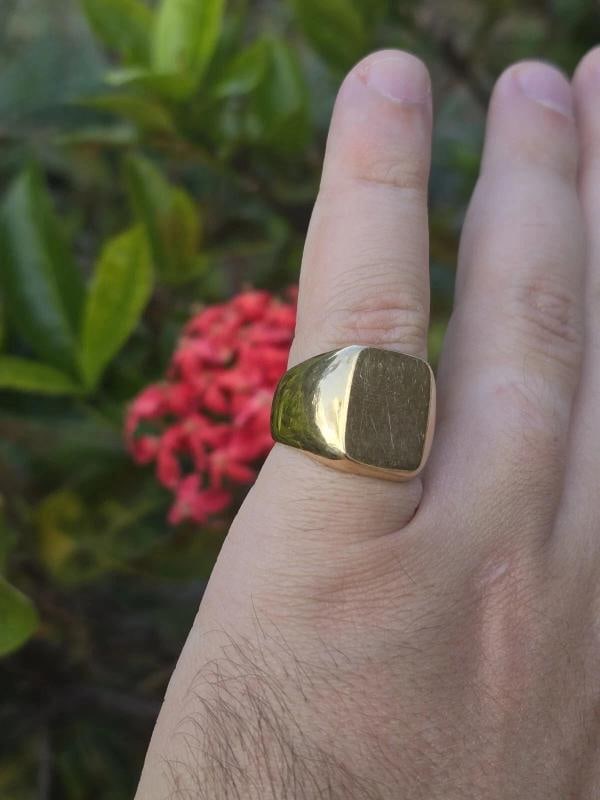 TIFFANY & CO. Vintage 1960s 14k Yellow Gold Signet Ring w/Pouch Rare - 7
