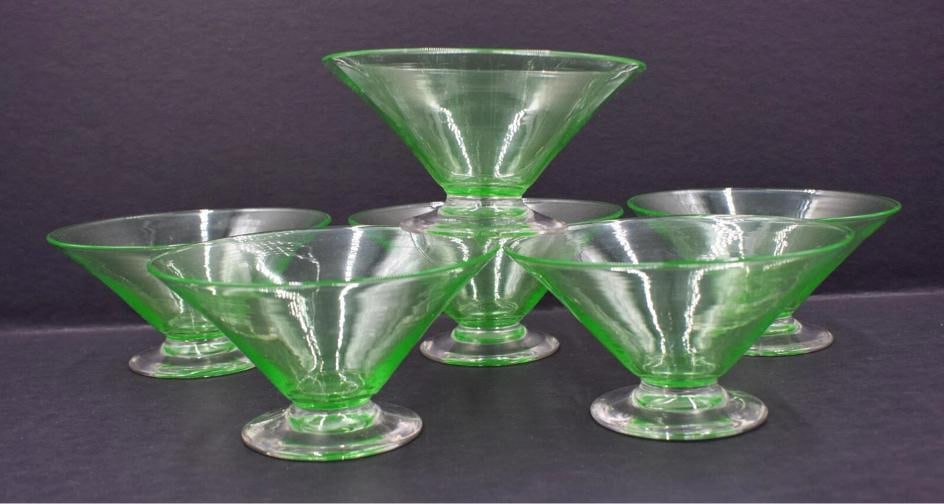 Set of 6 Art Glass Steuben Pomona Green & Clear Footed V Shaped - Deco (1 of 6)