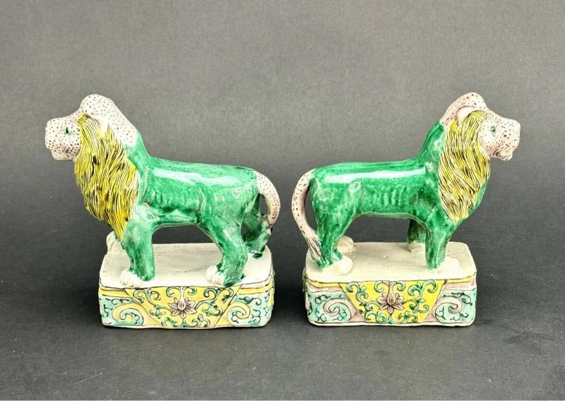 Lovely Pair Chinese Qing Sancai 3 Color Green Glaze Lion Statue Figurines - 3