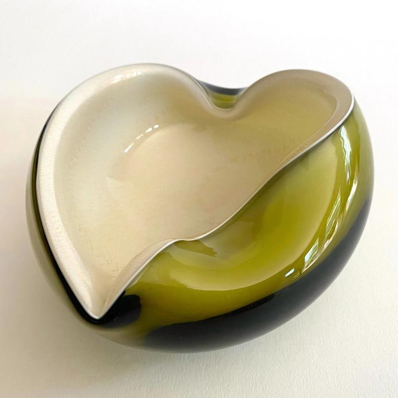 MODERNIST BARBINI MURANO ART GLASS OLIVE GREEN GOLD LEAF SOMMERSO HEART BOWL - 11