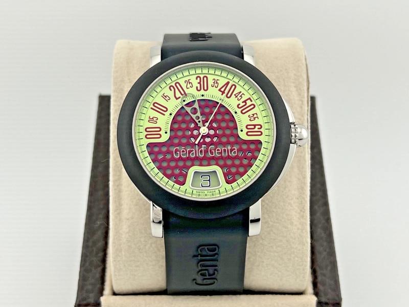 Gerald Genta Retro Sport RSP.X.10 41mm Green Jump Hour Stainless Steel and PVD: Style Number: RSP.X.10 / RSP.X.10.125 Serial: 108*** Model: Gerald Genta Retro Sport Case Material: Stainless Steel Band: Rubber Bezel: PVD Dial: Green and Red Crystal: