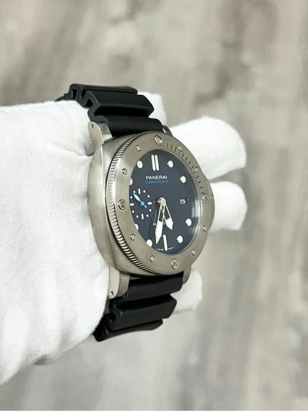 Panerai Luminor Submersible BMG-TECH PAM00692 PAM 692 47mm Blue Dial Titanium - 4