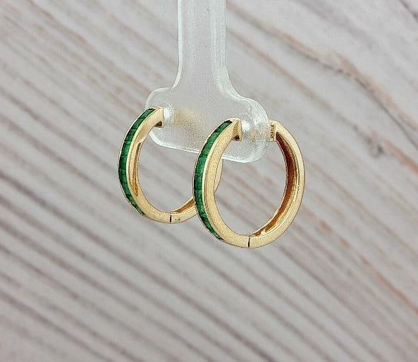 Emerald Gold Hoop Earrings In 14k Yellow Gold. - 2