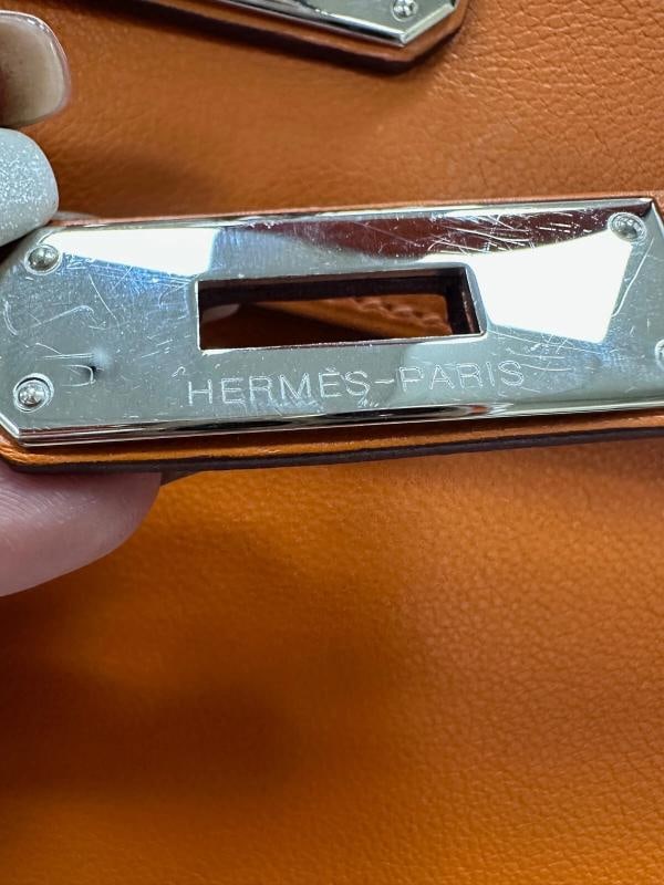 HERMES Kelly Retourne 32 cmm Circa 2005 Orange Veau Swift Palladium Hardware - 17