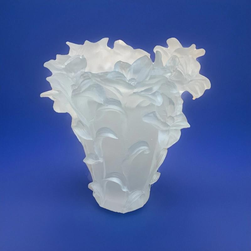 Nancy Daum Style Iris Vase Heavy Clear Crystal Xl Vase H8" Unique Maker Unknown - 3