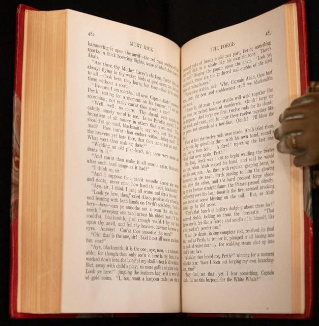 c.1940 Moby Dick or, The Whale by Herman Melville Fine Leather Bound by Maurin - 9