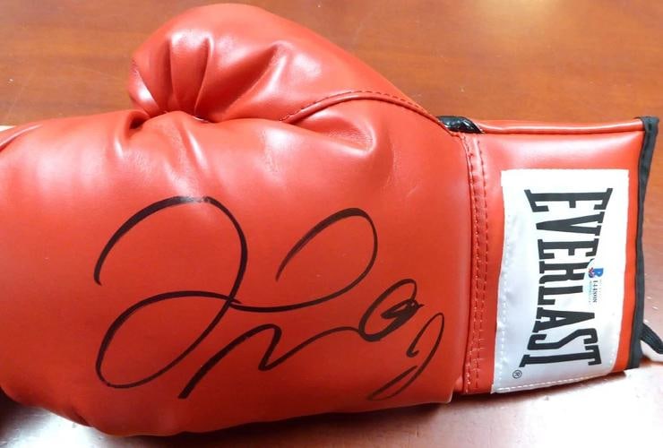 Floyd Mayweather Jr. Signed Red Everlast Glove LH Beckett (1 of 1)