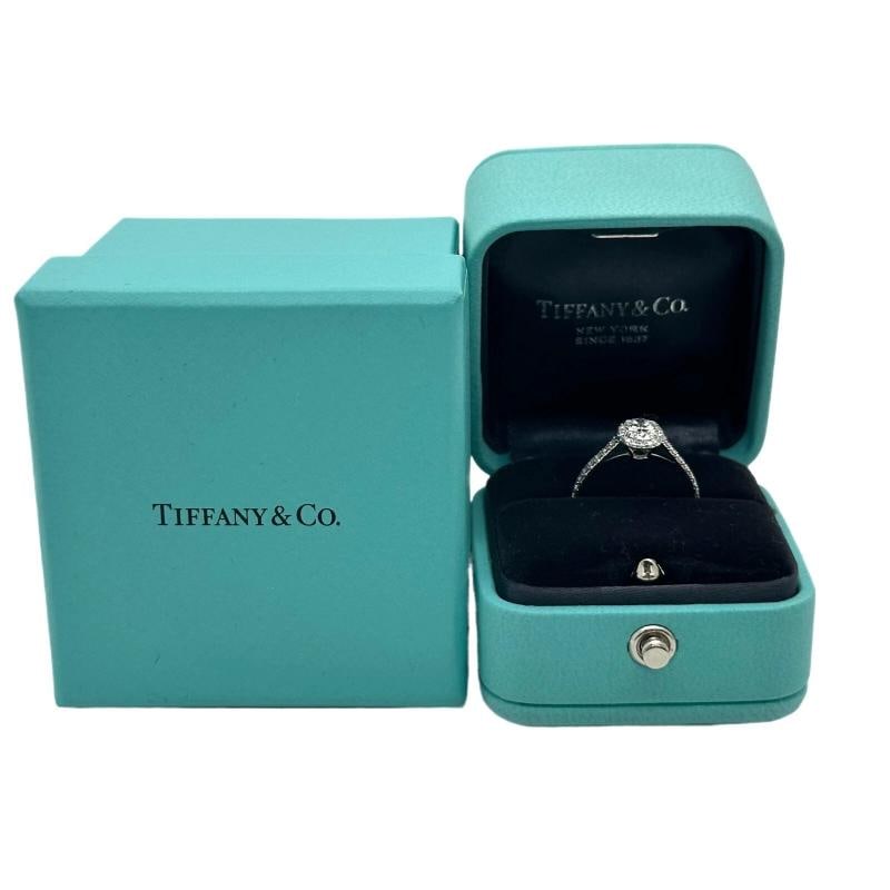 Tiffany & Co. Soleste Oval Diamond 0.60 ct E VS2 Halo Engagement Ring Platinum - 2