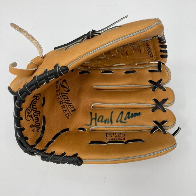Hank Aaron Signed Rawlings Baseball Glove Beckett COA - 2