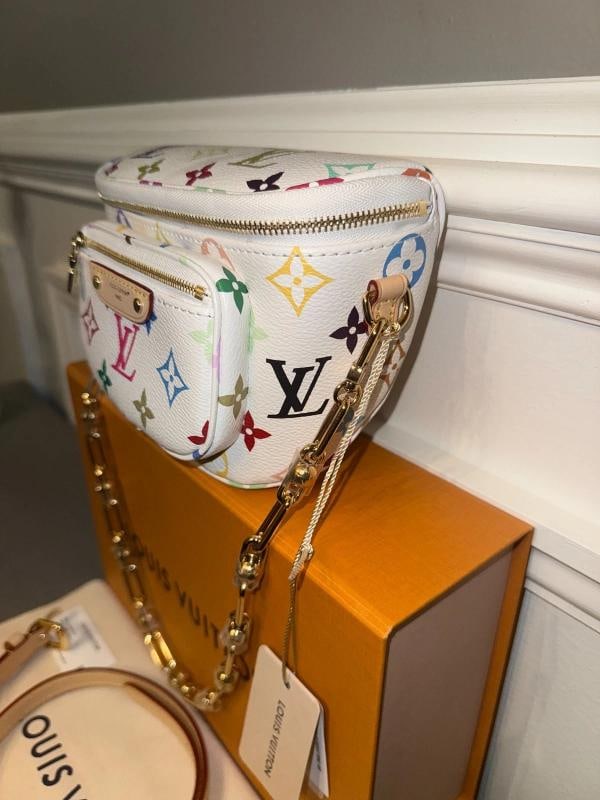 Louis Vuitton x Takashi Murakami Mini Bumbag Unworn - 2