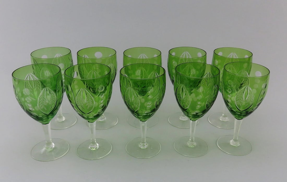 Lovely Set 10 Antique Green Cut to Clear Cut Glass Wine Glasses Stemware 6" (1 of 4)