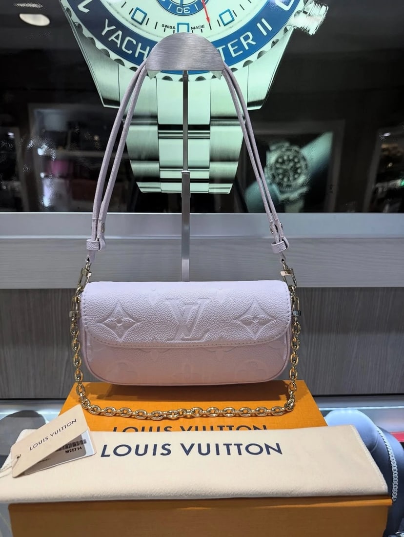 Louis Vuitton Wallet on Chain Ivy Misty Monogram Empreinte leather: Condition: Pre-owned - Excellent,Brand: Louis Vuitton,Department: Women,Model: Louis Vuitton Chain Louise,Exterior Color: Misty,Style: Shoulder Bag,Finish: Louis Vuitton Empreinte,Exterior Material: E