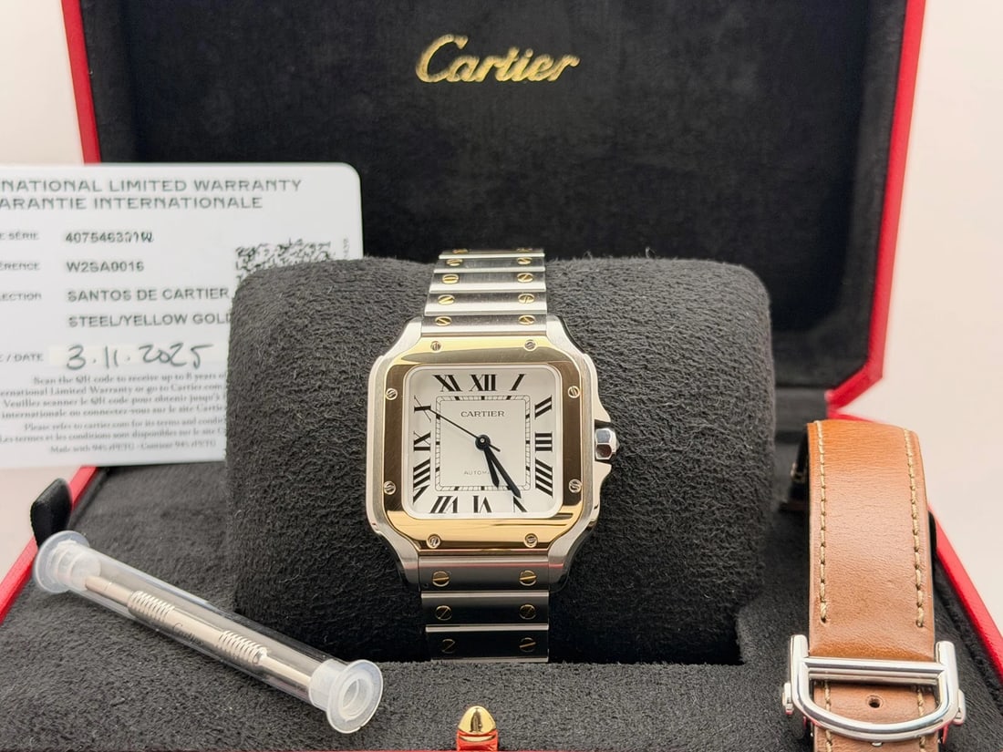 2025 Cartier Santos Medium W2SA0016 35mm Silver Dial 18k Gold Steel Box Paper: Condition: Pre-owned - Excellent,Bezel Color: Gold, Yellow,Indices: Roman Numerals,Year Manufactured: 2025,Band/Strap: Bracelet,Case Color: Silver,Department: Men,Watch Shape: Square,Style: Classic, D