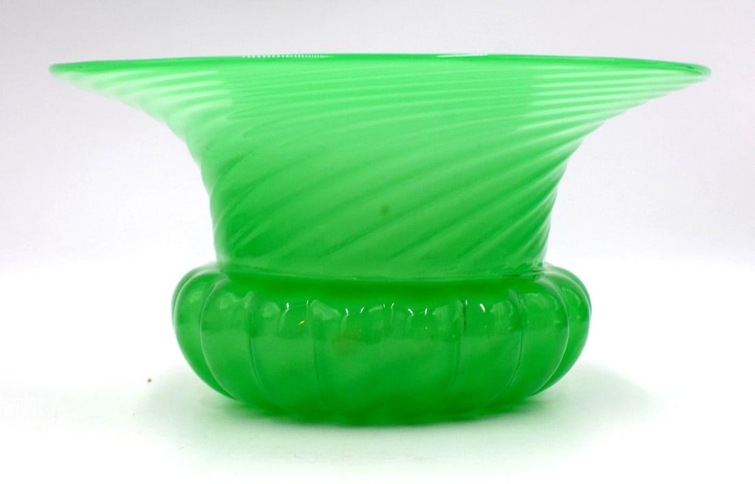 Steuben art Glass Green Jade Vase - Bowl - Signed (1 of 7)
