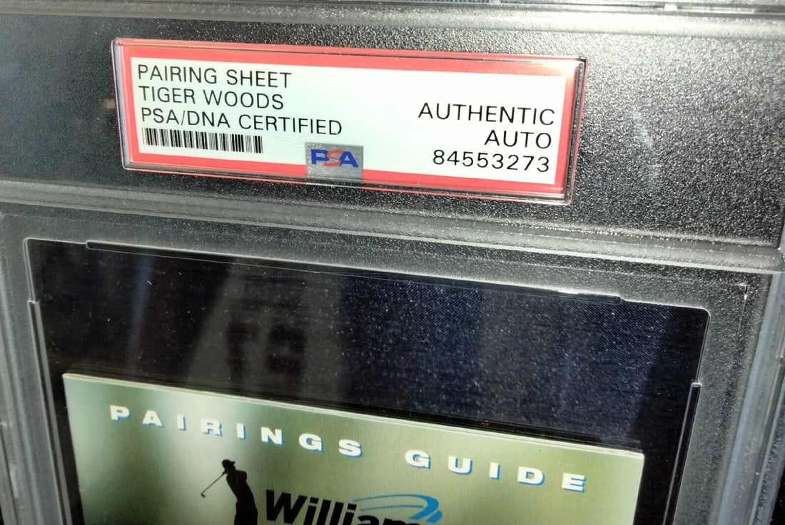 TIGER WOODS Signed/slabbed 2000 Pairing Guide - PSA - *MASTERS - 3
