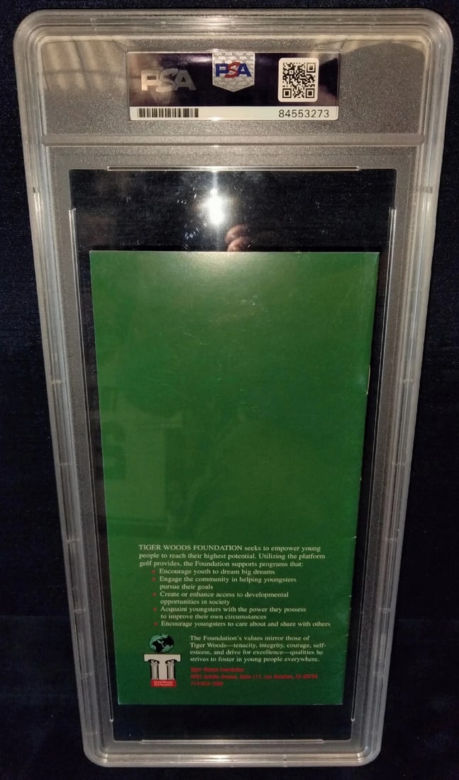 TIGER WOODS Signed/slabbed 2000 Pairing Guide - PSA - *MASTERS - 8