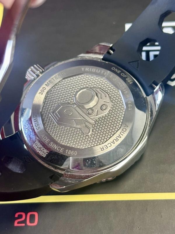 TAG HEUER Aquaracer Professional 300 WBP208C - 11