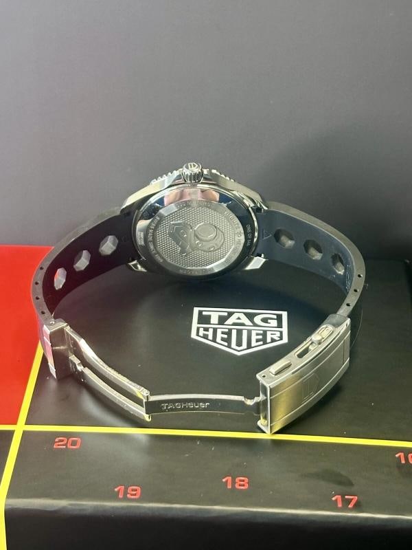 TAG HEUER Aquaracer Professional 300 WBP208C - 12