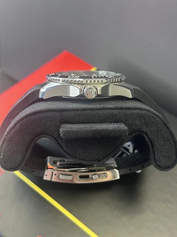 TAG HEUER Aquaracer Professional 300 WBP208C - 5