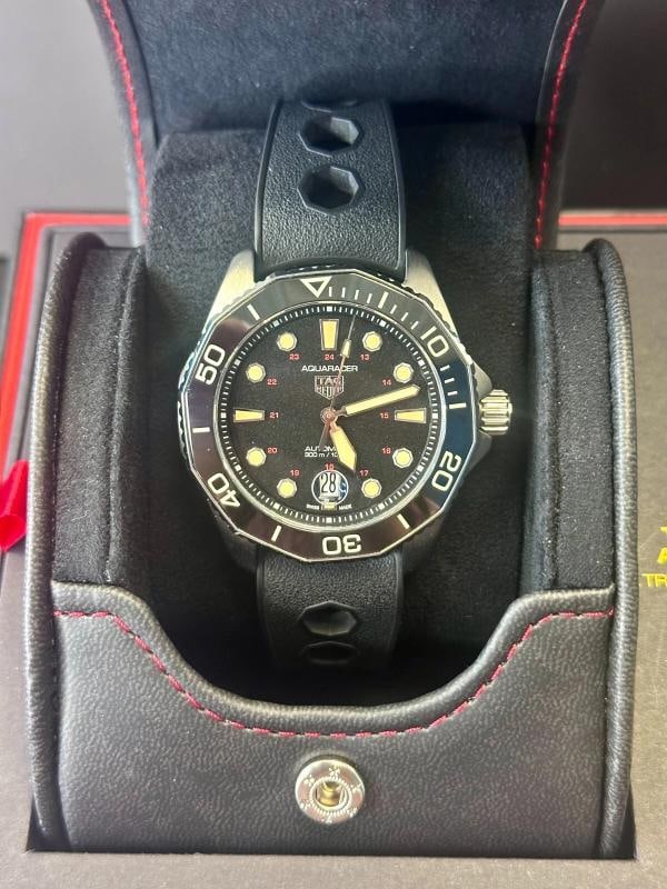 TAG HEUER Aquaracer Professional 300 WBP208C - 9