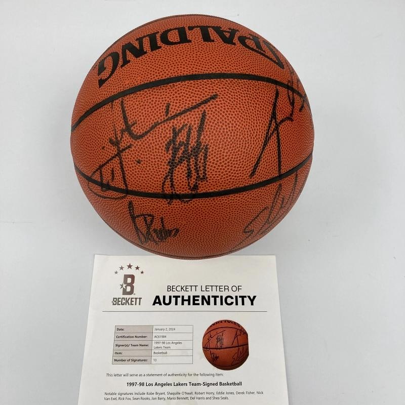 1997-98 Los Angeles Lakers Team Signed Basketball w/13 Signatures Including Kobe Bryant & Shaquille - 2