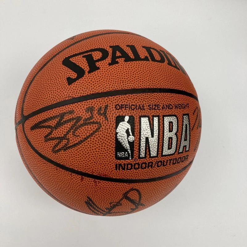 1997-98 Los Angeles Lakers Team Signed Basketball w/13 Signatures Including Kobe Bryant & Shaquille - 8
