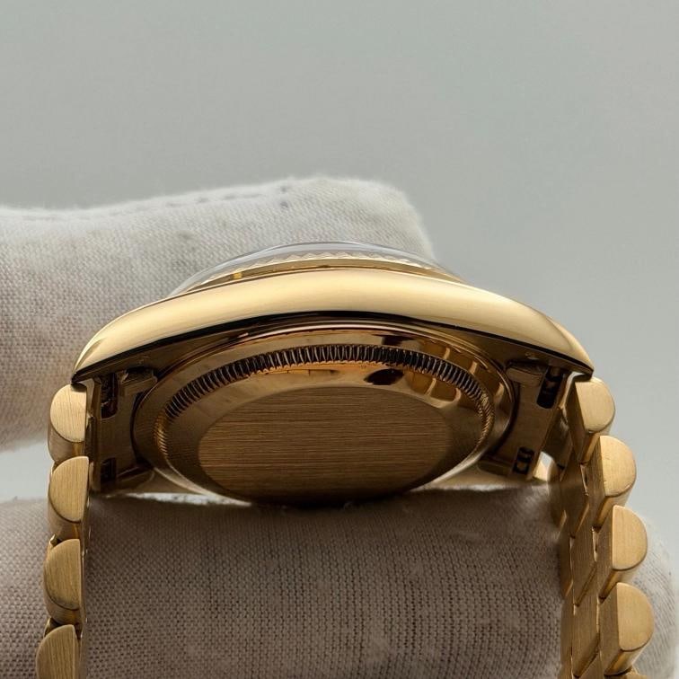 Rolex Day Date President 18348 36mm Blue Mother of Pearl Diamond Dial 18k Gold - 9