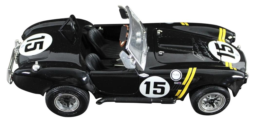 Carroll Shelby Signed 1965 Shelby Cobra 427 1:18 Scale Die Cast Car BAS - 4