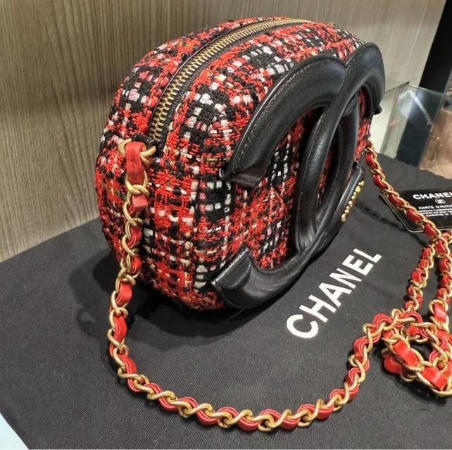 Chanel Oval Red Tweed Midnight Camera Bag MinaudiÃƒÂ¨re - 2