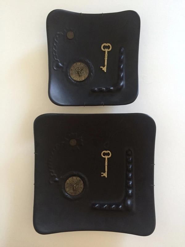 VINTAGE MID CENTURY MODERN MATTE BLACK 2 SQUARE DECORATIVE CERAMIC WALL PLATES - 2