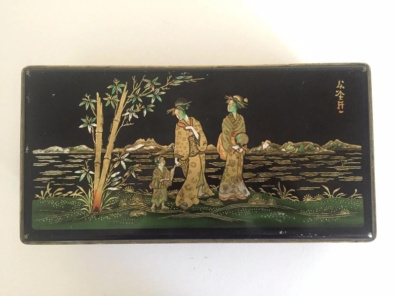 VINTAGE 1940'S COFFRET HOLLANDAIS LARGE BLACK METAL ASIAN STYLE BISCUIT TIN BOX - 2