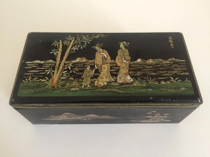 VINTAGE 1940'S COFFRET HOLLANDAIS LARGE BLACK METAL ASIAN STYLE BISCUIT TIN BOX - 7