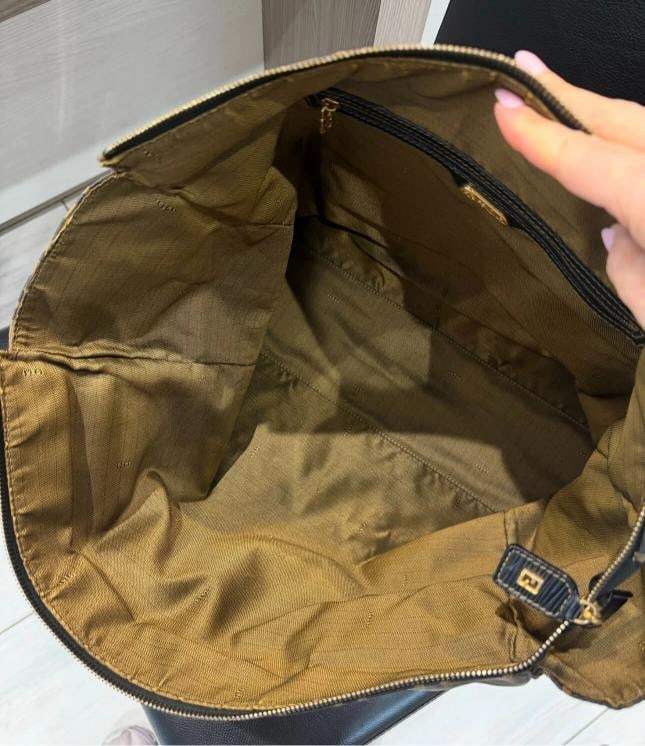 Fendi Vintage Large Tote Zucca Canvas Travel Size - 6