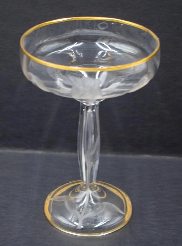 8 Moser Hand Blown & Engraved Saucer Champagne Coupes, Tulips - 5